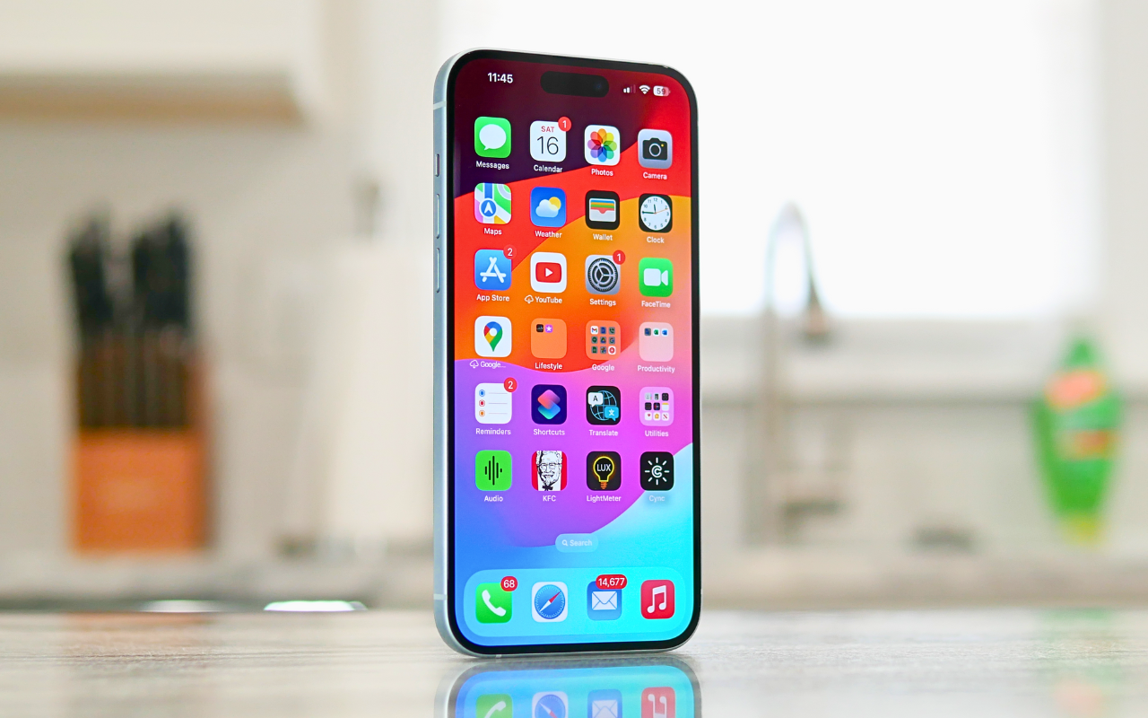 Đặc điểm nổi bậc màn hình iPhone 15 Plus