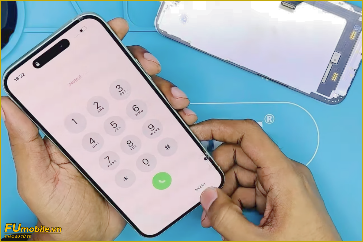 iPhone 15 Plus bể, chảy mực màn hình cần thay mới