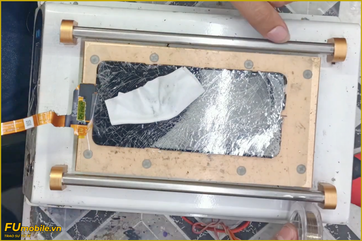 Quy trình ép kính OPPO A77