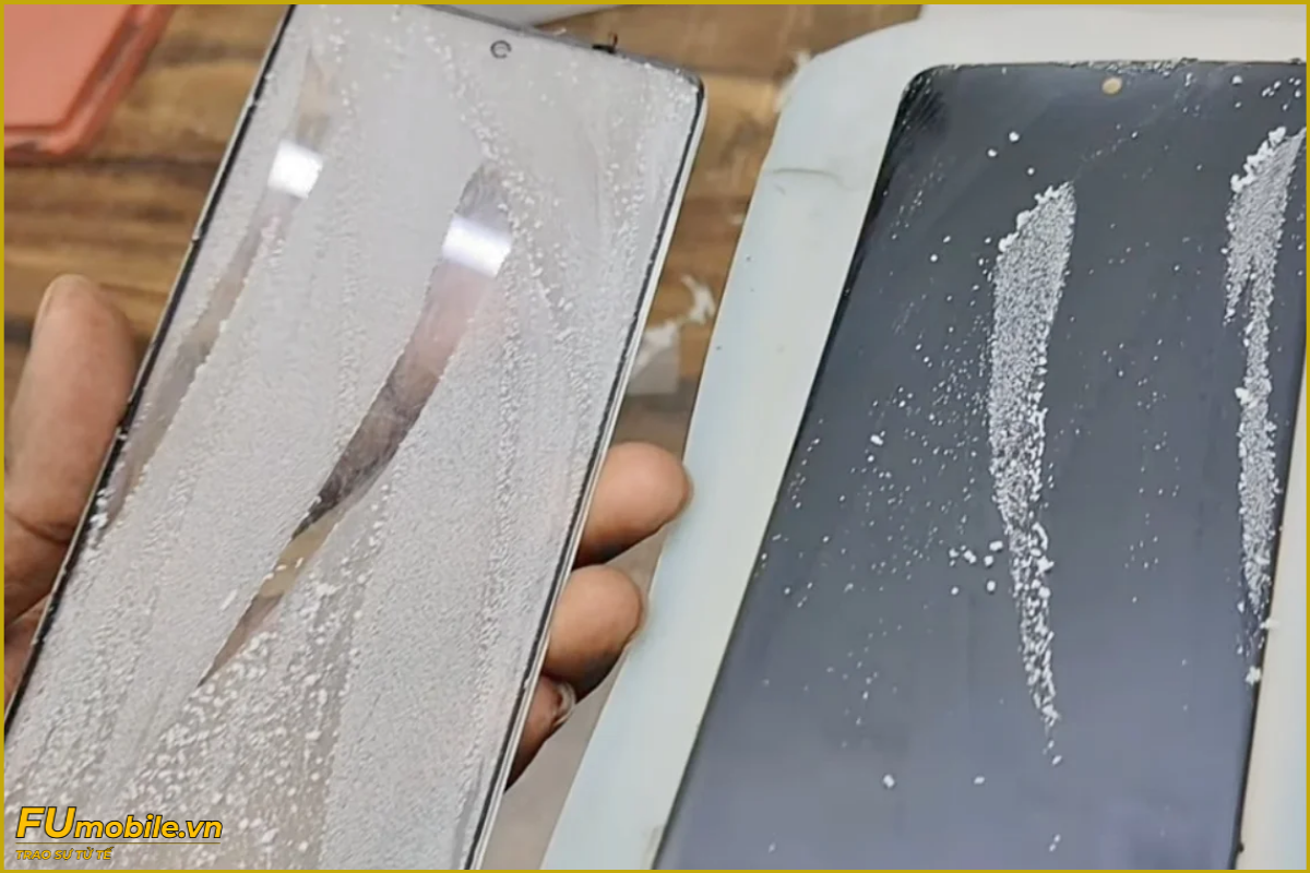 Quy trình ép kính Realme Narzo 60 Pro