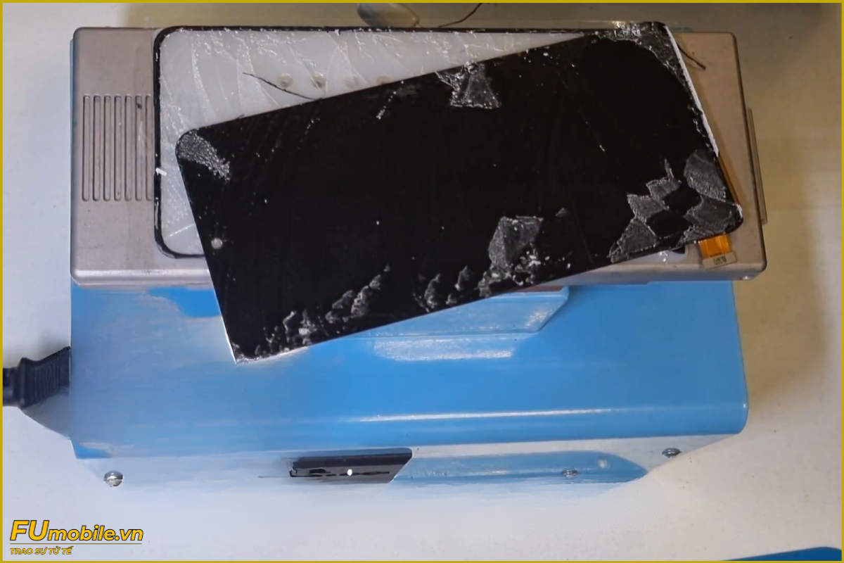 Quy trình ép kính Redmi Note 13