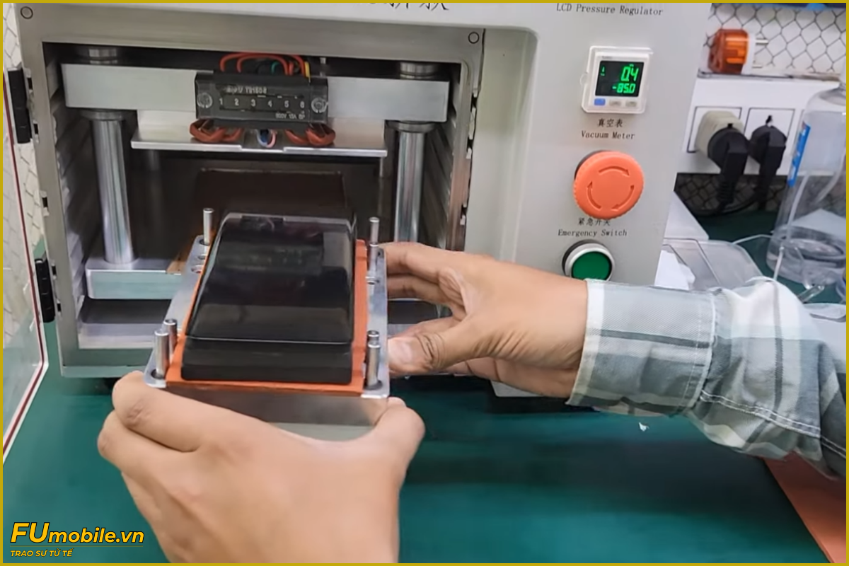 Quy trình ép kính Redmi Note 14 Pro Plus 5G