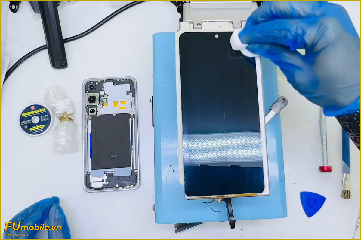 Quy trình ép kính Samsung Galaxy S23 FE