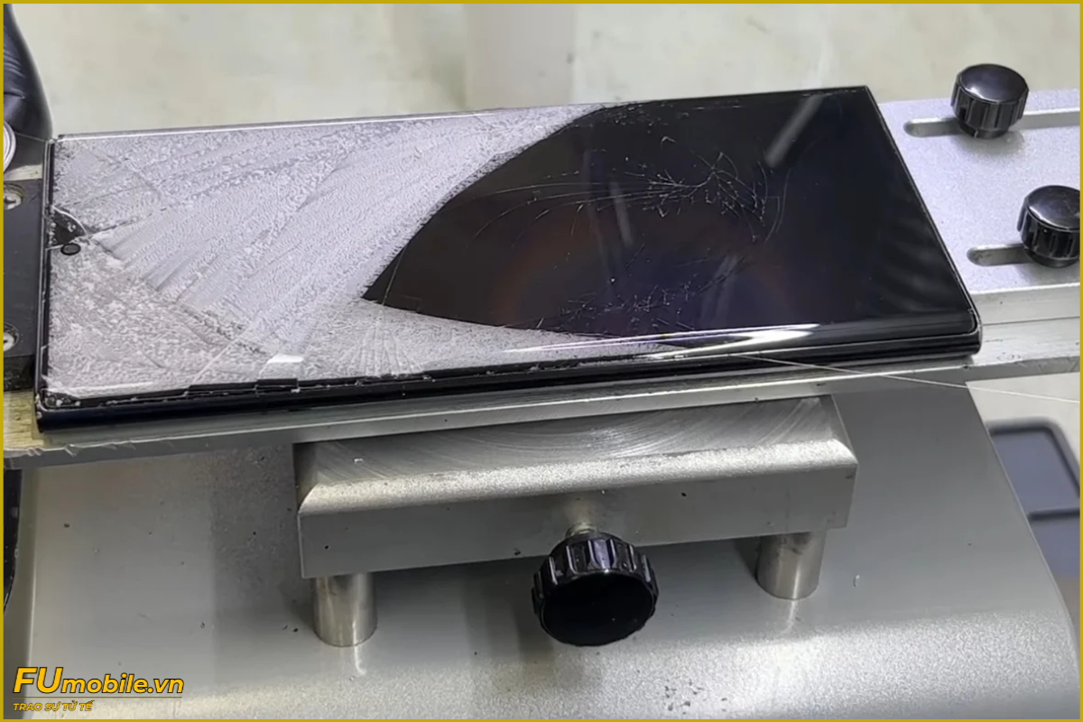 Quy trình ép kính Samsung Galaxy S23 Ultra