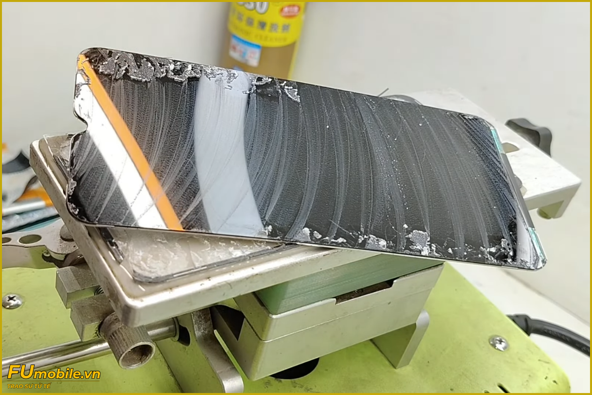 Quy trình ép kính Xiaomi POCO C71