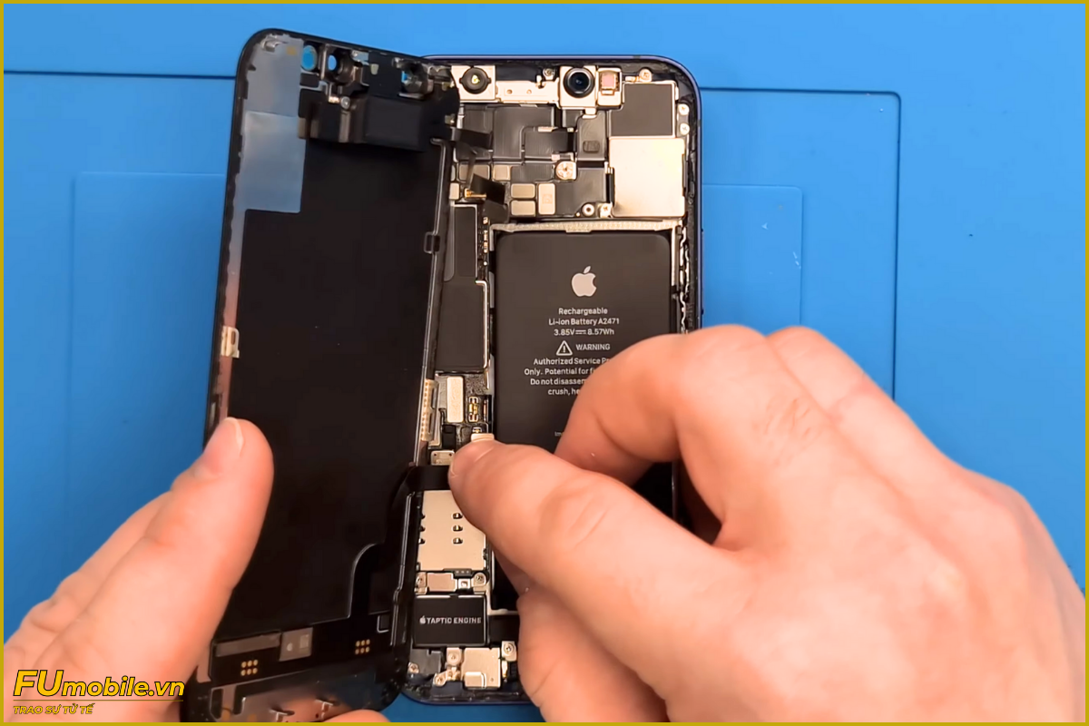 Quy trình thay màn hình iPhone 12