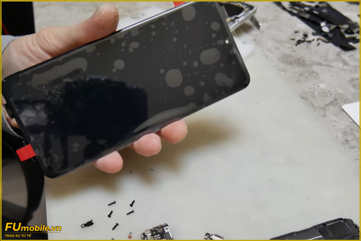 Quy trình thay màn hình Xiaomi 14T
