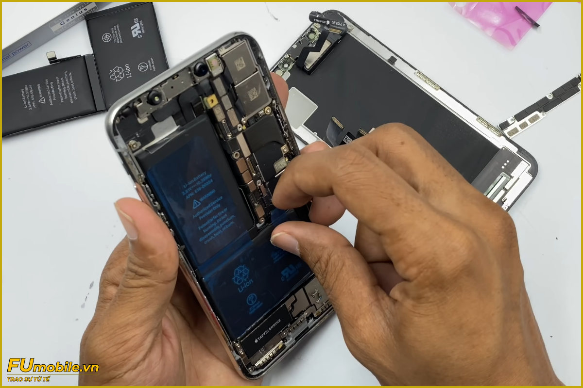 Quy trình thay pin iPhone X