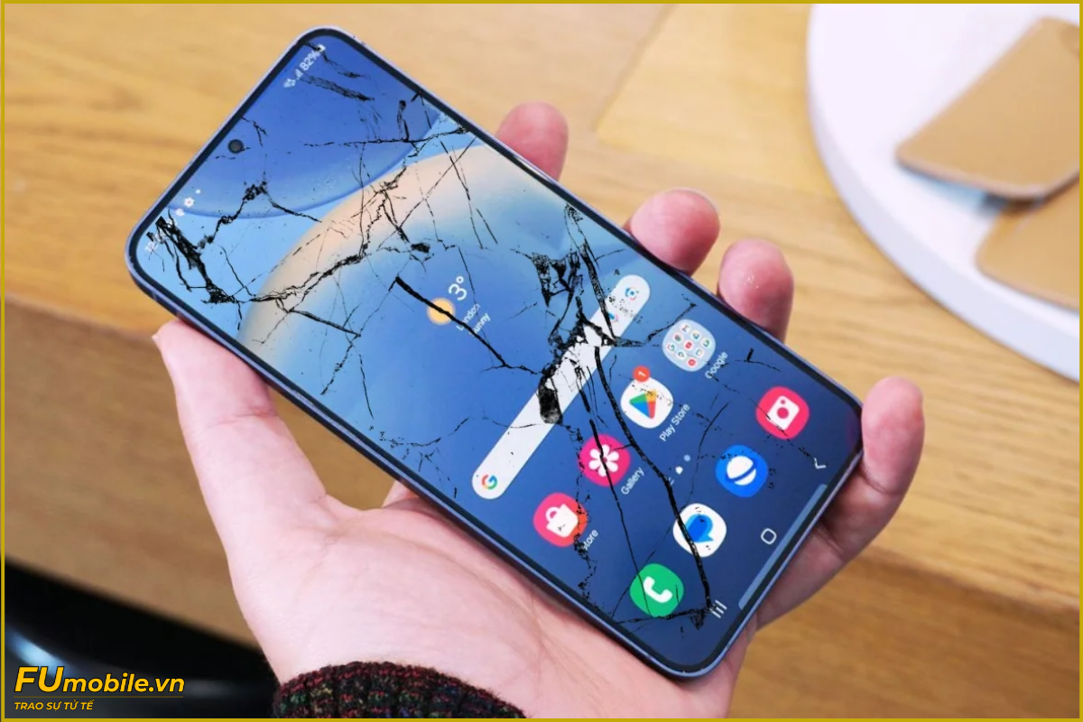 Samsung Galaxy S25+ nứt bể mặt kính